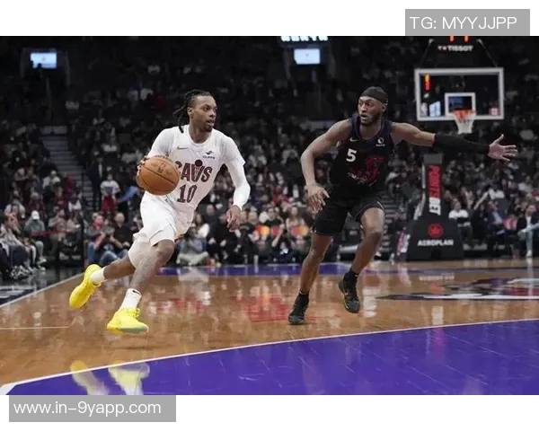 多队关注加兰续约三年125亿命中率36与28表现引热议 多队关注加兰续约三年125亿命中率36与28表现引热议