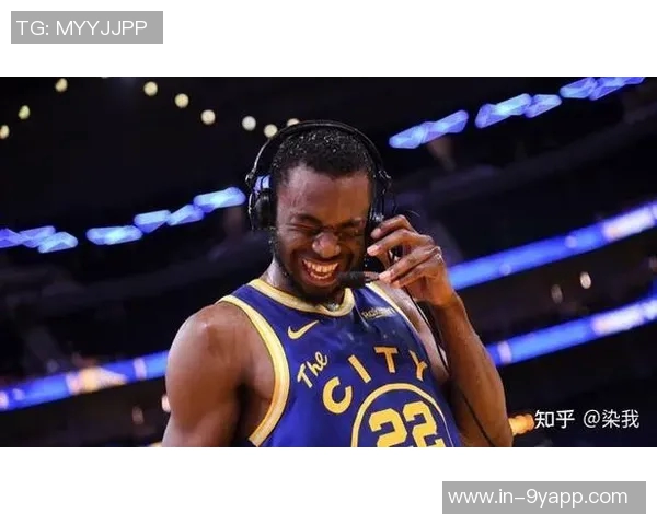 去年今日勇士通过四方交易成功引进巴特勒维金斯与李凯尔加盟热火队