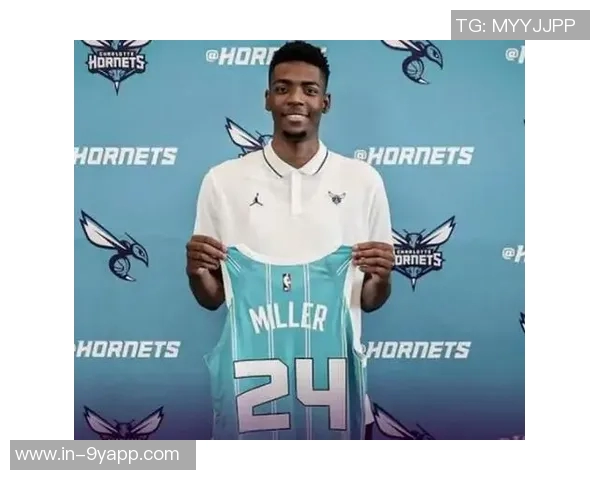 布兰登米勒下半场发力18分助球队逆转胜利展现出色状态